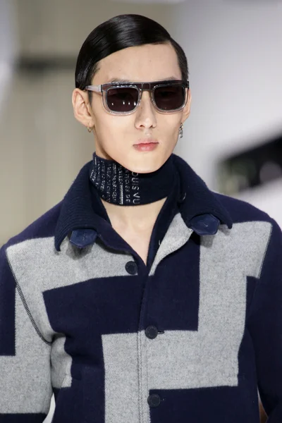Look 74